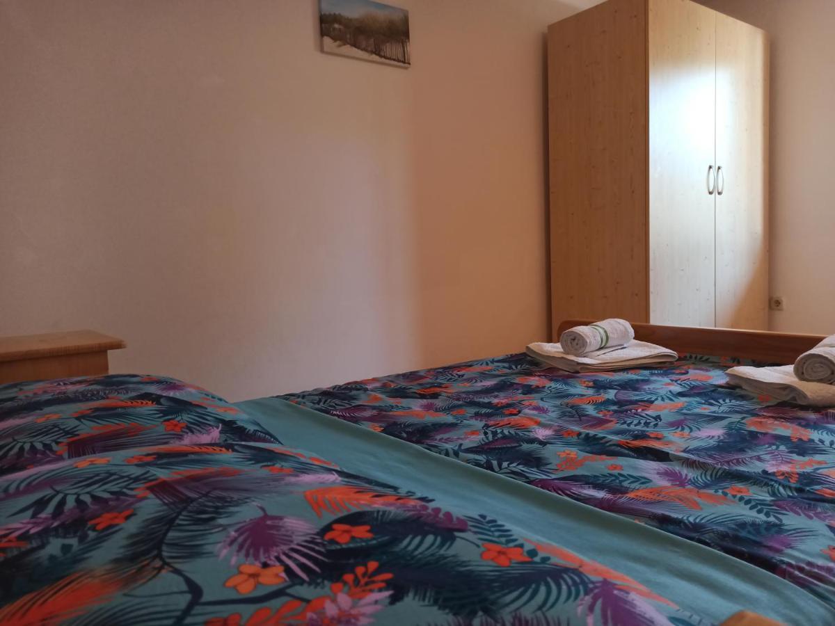 Apartments Kornati Ždrelac 外观 照片